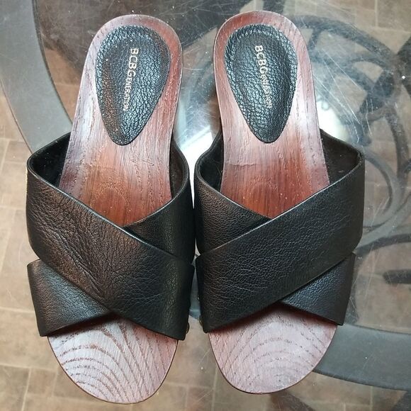 BCBGeneration 'Soho' Clog  - Picture 3 of 8